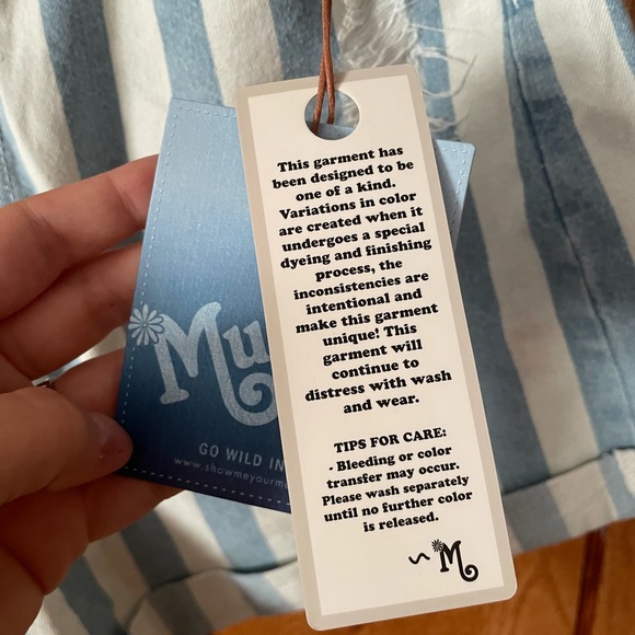 Mumu Blue | High Waisted Shorts - Picture 4 of 5